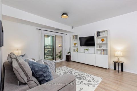 Photo 17 at 407 - 15 Kneeshaw Drive, Rural Barrie Southeast, Barrie