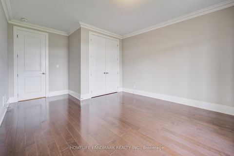 Photo 10 at 295 Sunnybrae Avenue, Stroud, Innisfil
