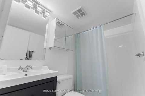 Photo 14 at 403 - 1001 Bay Street, Bay Street Corridor, Toronto