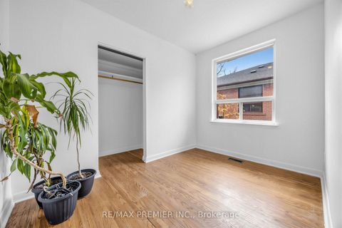 Photo 13 at 126 Langden Avenue, Smythe, Toronto