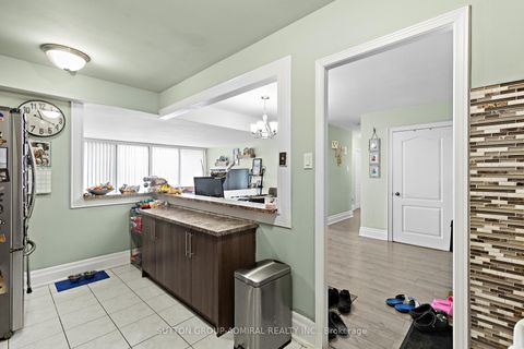 Photo 10 at 1103 - 19 Four Winds Drive, York University Heights, Toronto