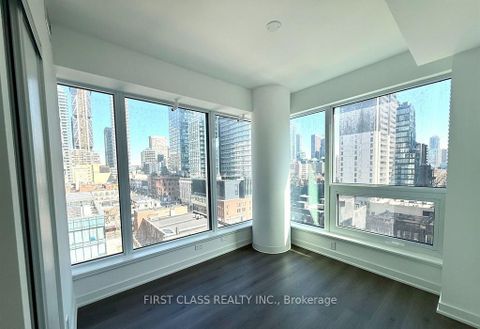 Photo 13 at 905 - 8 Wellesley Street W, Bay Street Corridor, Toronto