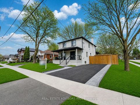 Photo 1 at 29 Ranwood Drive, Pelmo Park W4, Toronto