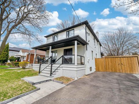 Photo 2 at 29 Ranwood Drive, Pelmo Park W4, Toronto
