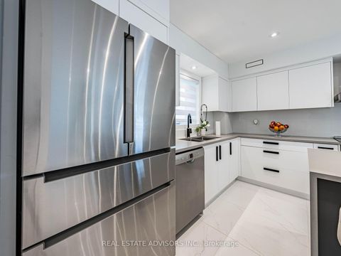 Photo 5 at 29 Ranwood Drive, Pelmo Park W4, Toronto