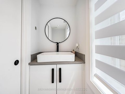 Photo 9 at 29 Ranwood Drive, Pelmo Park W4, Toronto