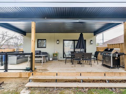 Photo 13 at 29 Ranwood Drive, Pelmo Park W4, Toronto