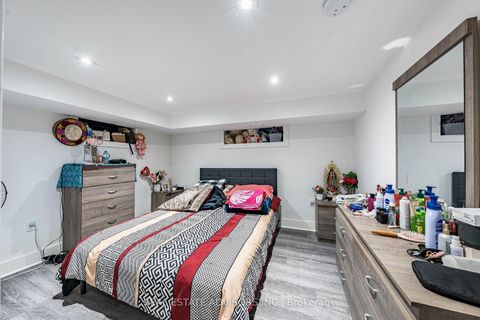 Photo 18 at 29 Ranwood Drive, Pelmo Park W4, Toronto
