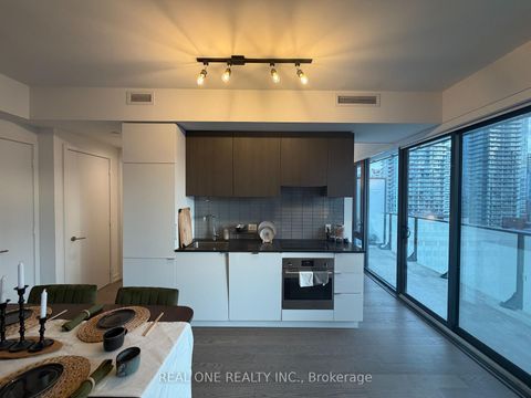 Photo 5 at 1902 - 161 Roehampton Avenue, Mount Pleasant West, Toronto