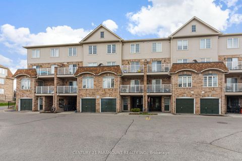 Photo 1 at 10 - 200 Mclevin Avenue, Malvern, Toronto