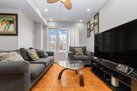 Photo 6 at 10 - 200 Mclevin Avenue, Malvern, Toronto