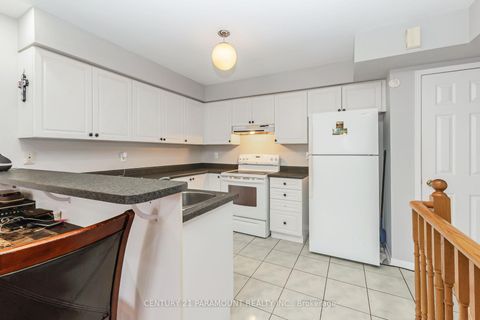 Photo 7 at 10 - 200 Mclevin Avenue, Malvern, Toronto