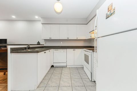 Photo 8 at 10 - 200 Mclevin Avenue, Malvern, Toronto