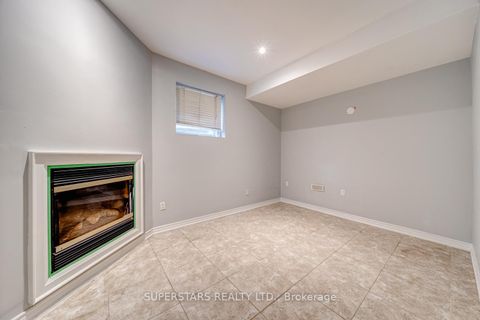 Photo 34 at 176 Homewood Avenue, Newtonbrook West, Toronto