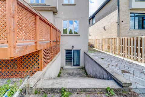 Photo 37 at 176 Homewood Avenue, Newtonbrook West, Toronto