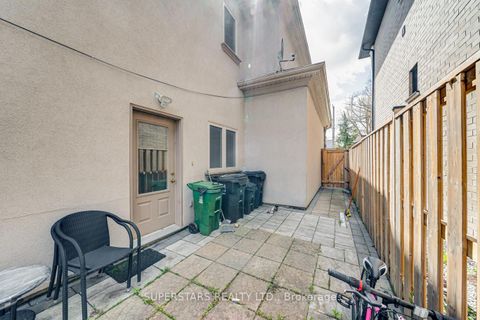 Photo 38 at 176 Homewood Avenue, Newtonbrook West, Toronto