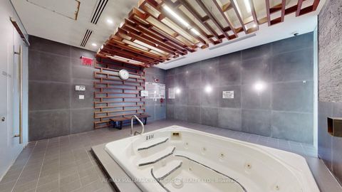 Photo 13 at 914 - 300 Front Street W, Waterfront Communities C1, Toronto