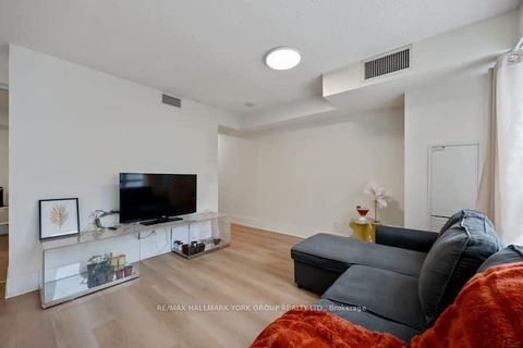 Photo 22 at 914 - 300 Front Street W, Waterfront Communities C1, Toronto