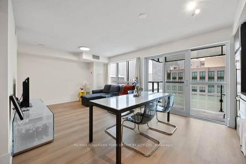 Photo 25 at 914 - 300 Front Street W, Waterfront Communities C1, Toronto