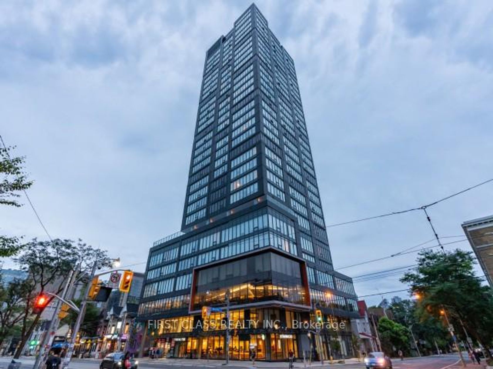 407 - 203 College Street, Chinatown, Toronto photo number 2
