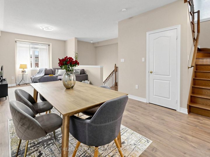 Photo 10 at 69 Matthewson Avenue, Bradford, Bradford West Gwillimbury
