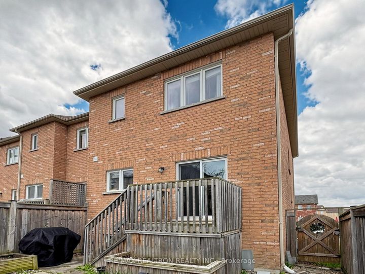 Photo 28 at 69 Matthewson Avenue, Bradford, Bradford West Gwillimbury