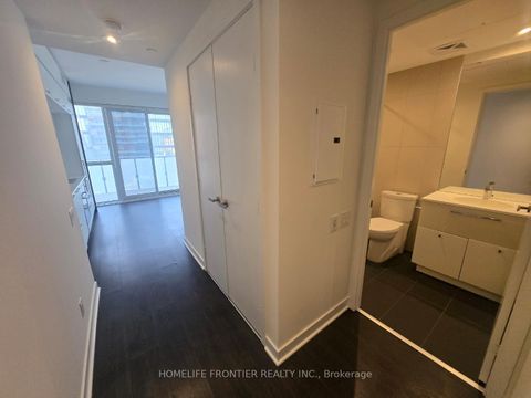Photo 2 at 2106 - 15 Grenville Street, Bay Street Corridor, Toronto