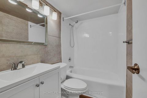 Photo 20 at 905 - 177 Linus Road, Don Valley Village, Toronto