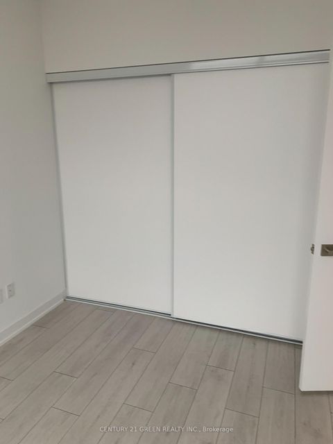 Photo 6 at 817 - 31 Tippett Road, Clanton Park, Toronto