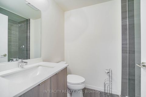 Photo 16 at 611 - 3237 Bayview Avenue, Bayview Village, Toronto
