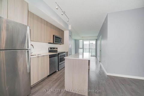 Photo 19 at 611 - 3237 Bayview Avenue, Bayview Village, Toronto