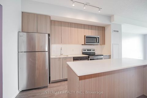 Photo 30 at 611 - 3237 Bayview Avenue, Bayview Village, Toronto
