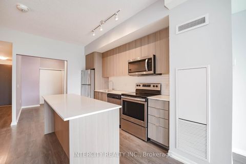 Photo 31 at 611 - 3237 Bayview Avenue, Bayview Village, Toronto