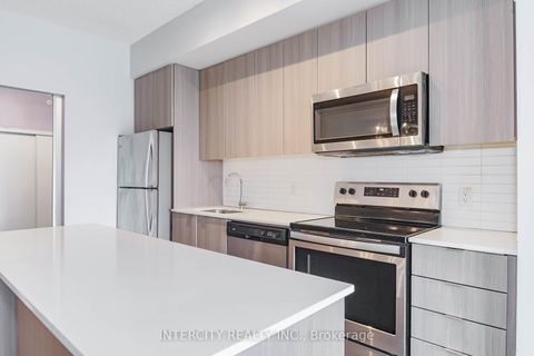 Photo 33 at 611 - 3237 Bayview Avenue, Bayview Village, Toronto