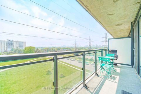 Photo 47 at 611 - 3237 Bayview Avenue, Bayview Village, Toronto