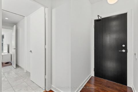 Photo 14 at 1611 - 33 Charles Street E, Yonge Corridor, Toronto