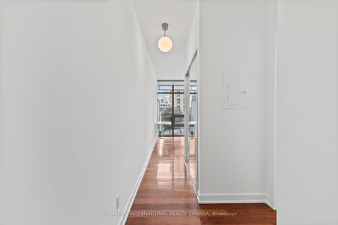 Photo 15 at 1611 - 33 Charles Street E, Yonge Corridor, Toronto