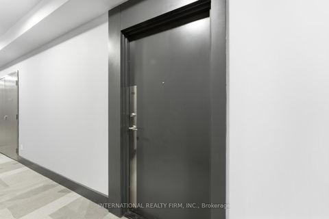 Photo 4 at 703 - 7895 Jane Street, Concord, Vaughan