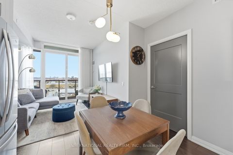 Photo 8 at 703 - 7895 Jane Street, Concord, Vaughan