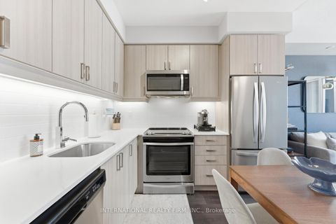 Photo 9 at 703 - 7895 Jane Street, Concord, Vaughan