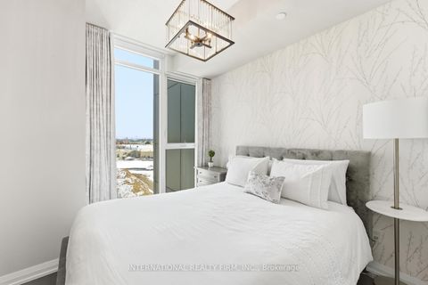 Photo 16 at 703 - 7895 Jane Street, Concord, Vaughan