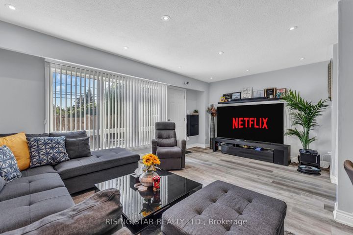 Photo 13 at 2 - 7440 GOREWAY Drive, Malton, Mississauga