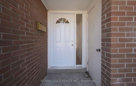 Photo 2 at 266 - 1601 Albion Road, Jamestown, Toronto