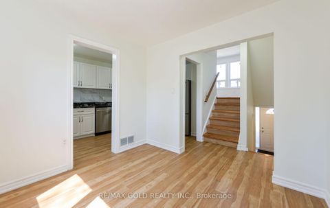 Photo 9 at 266 - 1601 Albion Road, Jamestown, Toronto