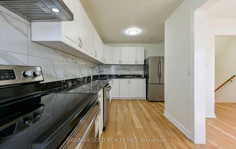 Photo 12 at 266 - 1601 Albion Road, Jamestown, Toronto