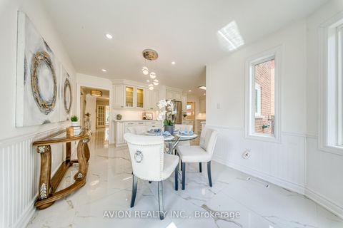 Photo 18 at 134 Butterfield Crescent, Maple, Vaughan