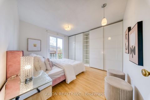 Photo 33 at 134 Butterfield Crescent, Maple, Vaughan