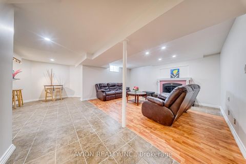 Photo 36 at 134 Butterfield Crescent, Maple, Vaughan