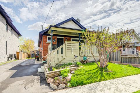Photo 0 at 17 Arden Crescent, Birchmount, Toronto