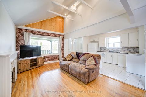Photo 9 at 17 Arden Crescent, Birchmount, Toronto